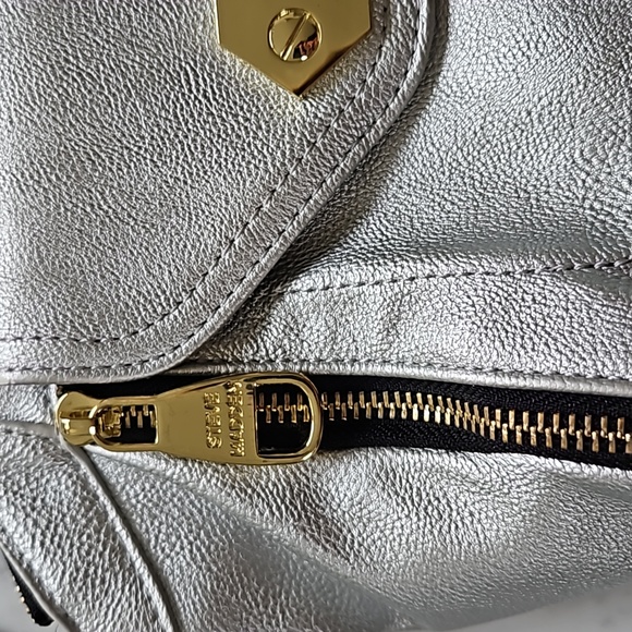 Steve Madden Crossbody Bag - Picture 8 of 8